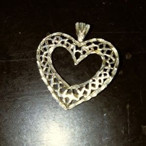 Heart pendant